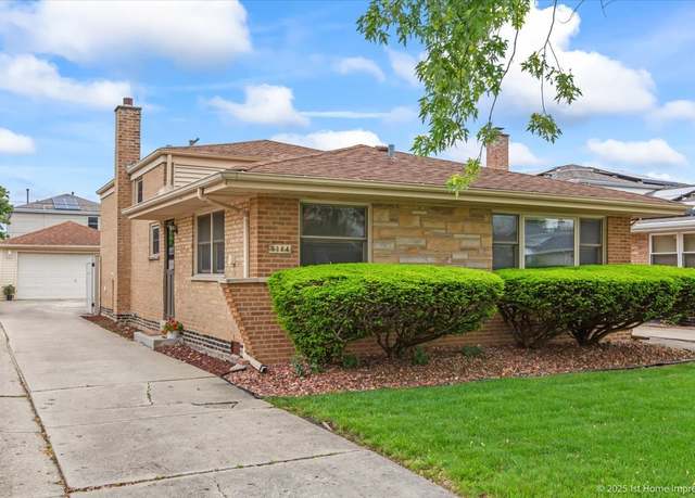 Property at 9144 S Trumbull Ave, Evergreen Park, IL 60805, 3 beds, 1.5 baths