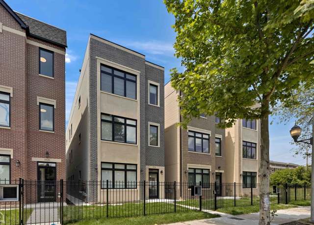 Property at 3932 S Calumet Ave, Chicago, IL 60653, 9 beds, 6 baths