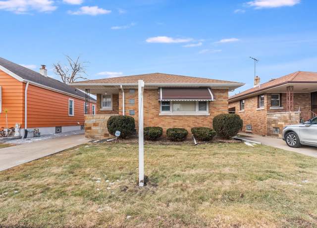 Property at 510 Mackinaw Ave, Calumet City, IL 60409, 3 beds, 1.5 baths