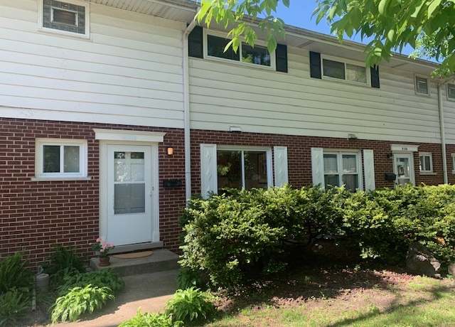 Property at 810 Skokie Blvd Unit C, Wilmette, IL 60091, 3 beds, 1.5 baths