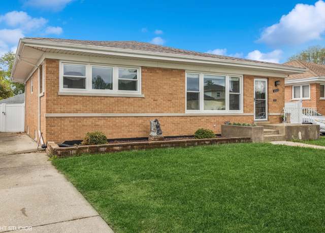 Property at 10621 Essex St, Westchester, IL 60154, 3 beds, 1.5 baths