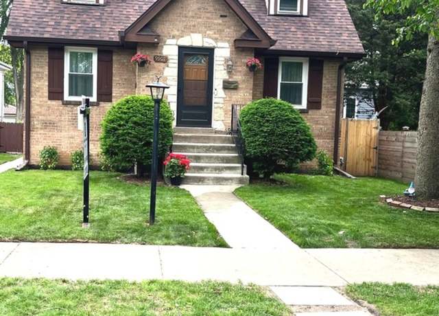 Property at 9907 Kedvale Ave, Skokie, IL 60076, 5 beds, 4 baths