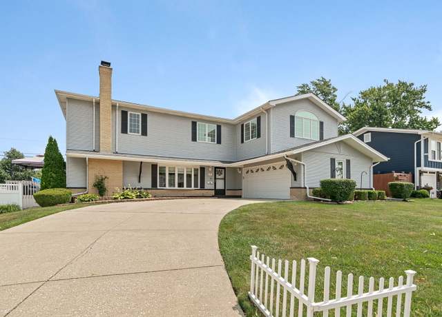 Property at 15317 Las Robles St, Oak Forest, IL 60452, 5 beds, 3.5 baths