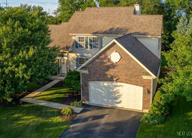 Property at 1949 Pinnacle Dr, Aurora, IL 60502, 4 beds, 3.5 baths