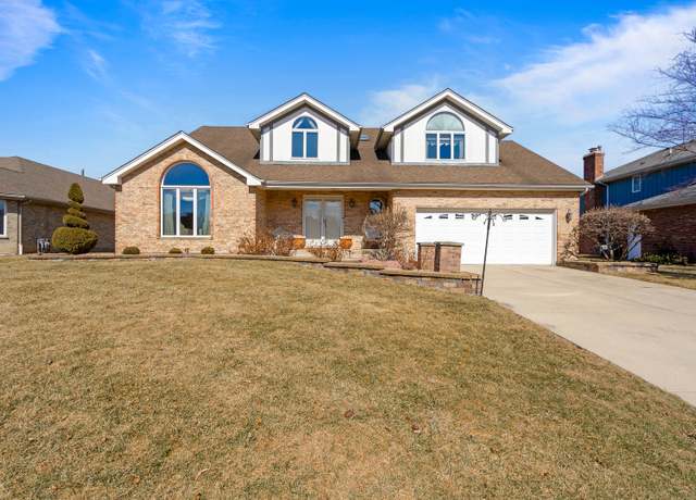 Property at 13124 W Beaver Lake Dr, Homer Glen, IL 60491, 4 beds, 2.5 baths