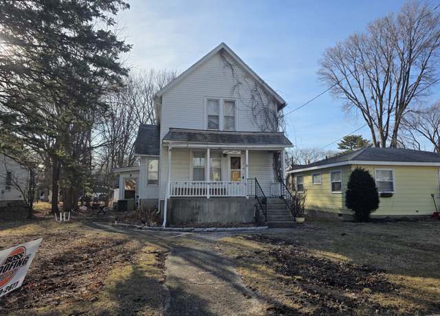 Property at 1307 2nd Ave, Sterling, IL 61081, 3 beds, 1 bath