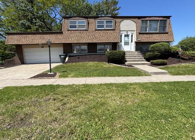 Property at 20084 Brook Ave, Lynwood, IL 60411, 3 beds, 2 baths