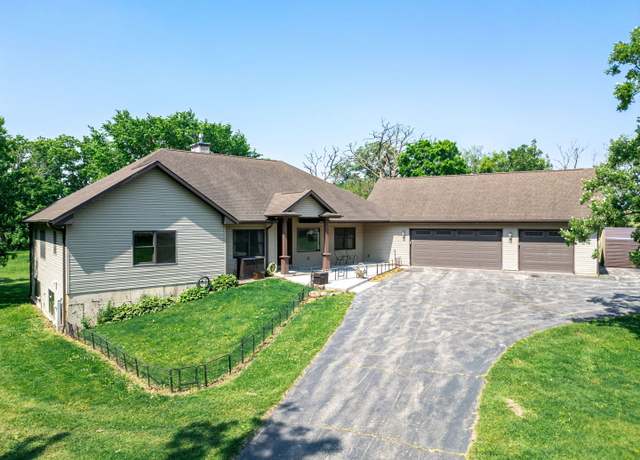 Property at 12830 Beloit Rd, Caledonia, IL 61011, 3 beds, 2.5 baths