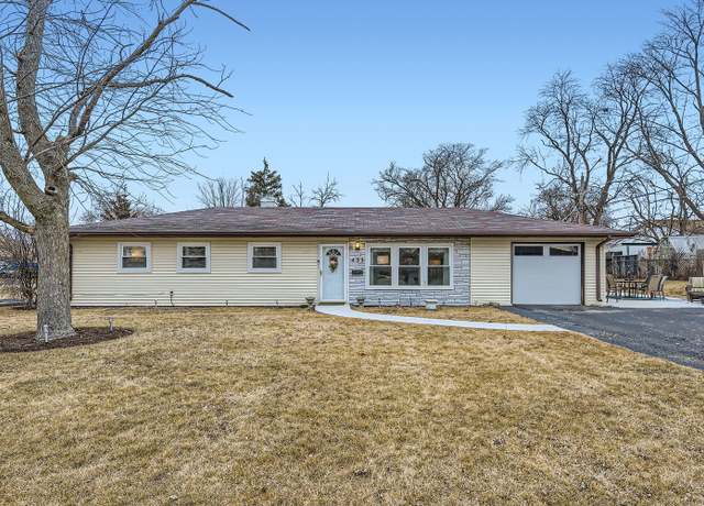 Property at 435 Hazelwood Ln, Glenview, IL 60025, 4 beds, 1.5 baths