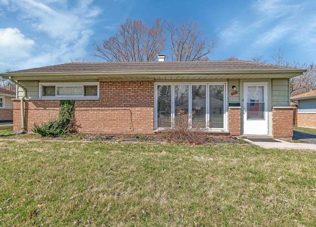 Property at 437 Suwanee St, Park Forest, IL 60466, 2 beds, 1 bath