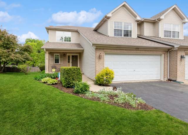 Property at 13555 Golden Eagle Cir, Plainfield, IL 60544, 2 beds, 2.5 baths
