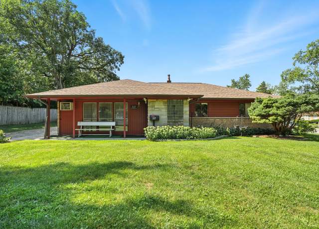 Property at 337 S Orchard Dr, Park Forest, IL 60466, 3 beds, 1.5 baths