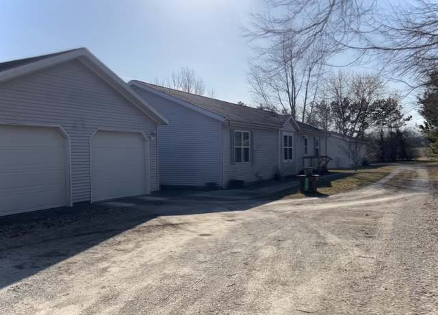 Property at 6374C N 4150 Rd W, Bourbonnais, IL 60914, 3 beds, 2 baths