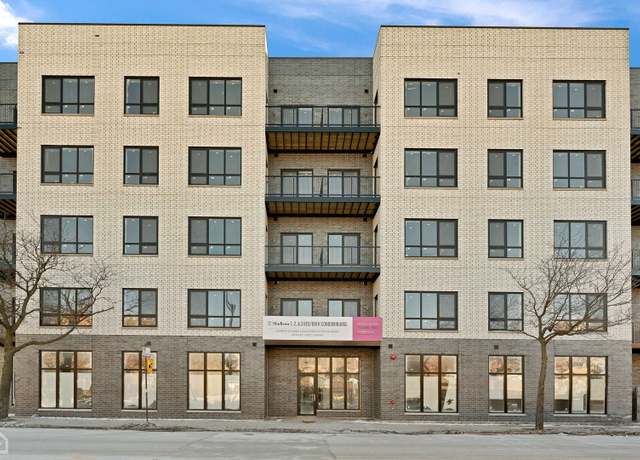 Property at 2127 W Madison St #410, Chicago, IL 60612, 1 bed, 1 bath