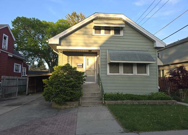 Property at 3905 N Oak Park Ave, Chicago, IL 60634, 2 beds, 2 baths