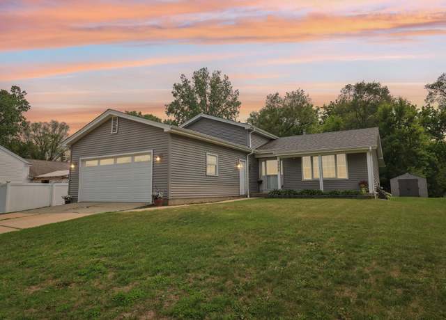 Property at 1705 N Donovan St, Mchenry, IL 60050, 3 beds, 2.5 baths