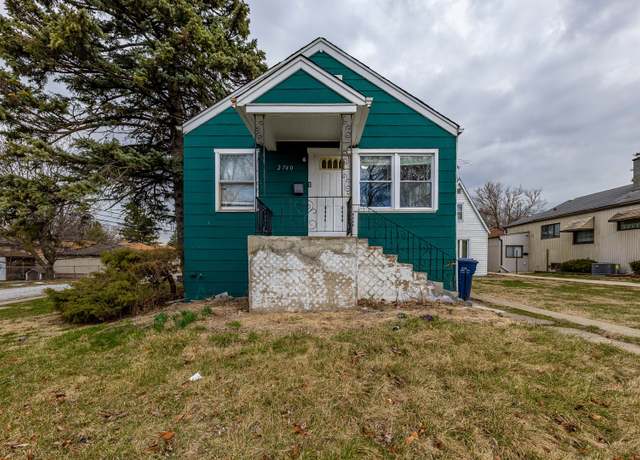 Property at 2740 W 98th Pl, Evergreen Park, IL 60805, 3 beds, 2 baths