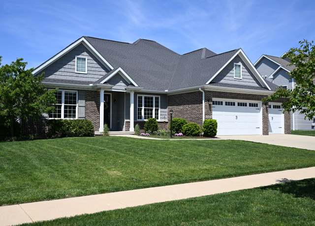 Property at 1403 English Oak Dr, Champaign, IL 61822, 4 beds, 3.5 baths