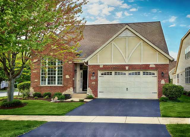 Property at 1265 Everwood Ln, Aurora, IL 60505, 2 beds, 2.5 baths