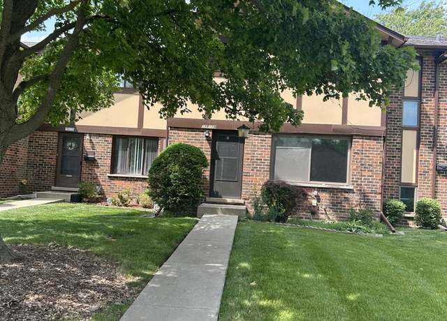 Property at 18W118 14th St, Villa Park, IL 60181, 4 beds, 1.5 baths