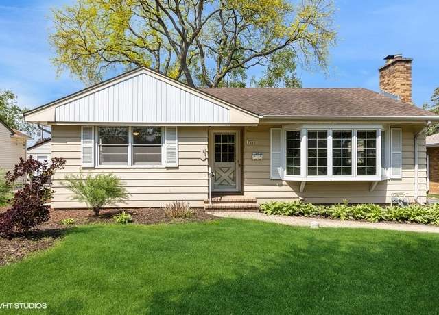 Property at 10 N Waverly Pl, Mount Prospect, IL 60056, 2 beds, 1.5 baths