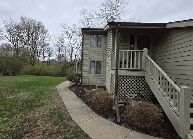 Property at 5305 Sand Piper Pl #39, Loves Park, IL 61111, 2 beds, 1.5 baths