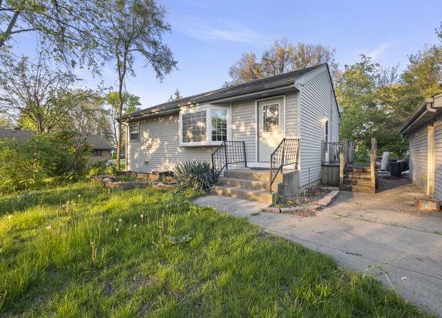 Property at 5007 Kingston Ave, Lisle, IL 60532, 2 beds, 2 baths