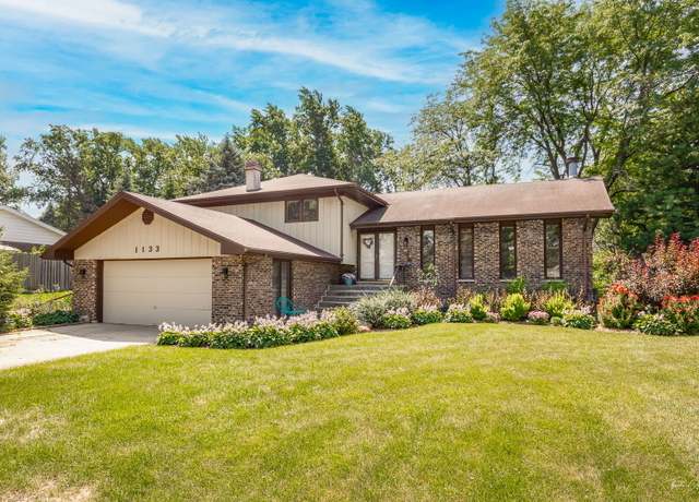 Property at 1133 Central Ave, Downers Grove, IL 60516, 4 beds, 3 baths