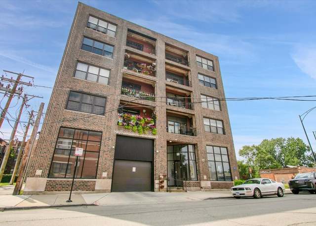 Property at 809 E 40th St Unit 4-4, Chicago, IL 60653, 2 beds, 2 baths