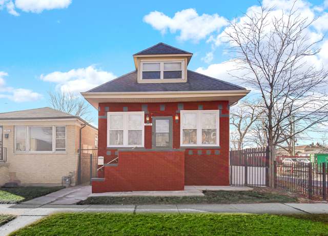 Property at 7409 W 63rd Pl, Summit, IL 60501, 4 beds, 2 baths