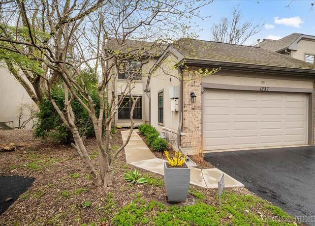 Property at 1237 Hobson Oaks Dr, Naperville, IL 60540, 3 beds, 3.5 baths