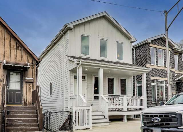 Property at 2823 S Short St, Chicago, IL 60608, 4 beds, 3.5 baths