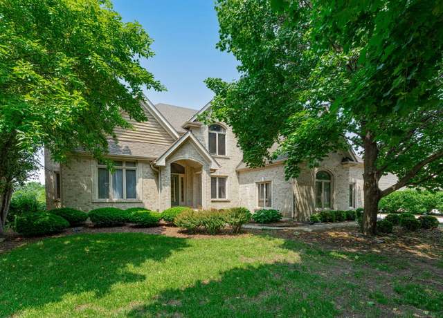 Property at 552 Waters Edge Dr, South Elgin, IL 60177, 4 beds, 2.5 baths