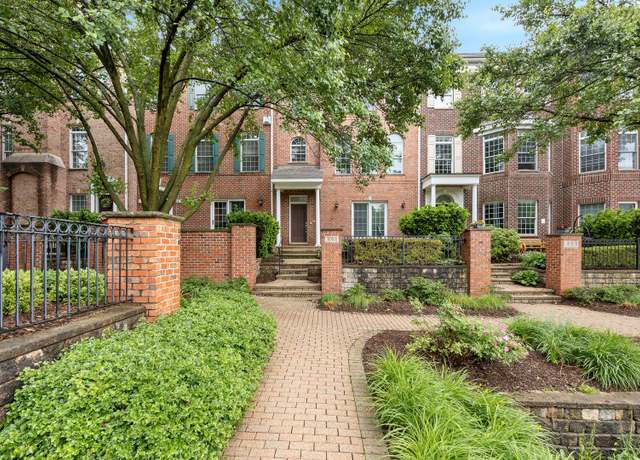 Property at 311 Big Rail Dr, Naperville, IL 60540, 3 beds, 3.5 baths