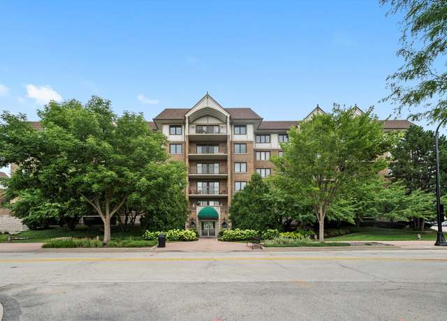 Property at 15 S Pine St Unit 204A, Mount Prospect, IL 60056, 3 beds, 2 baths