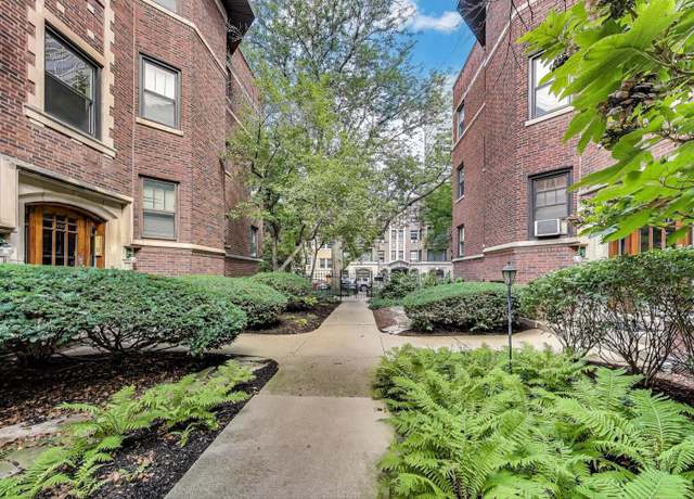 Property at 537 W Brompton Ave Unit 3S, Chicago, IL 60657, 1 bed, 1 bath