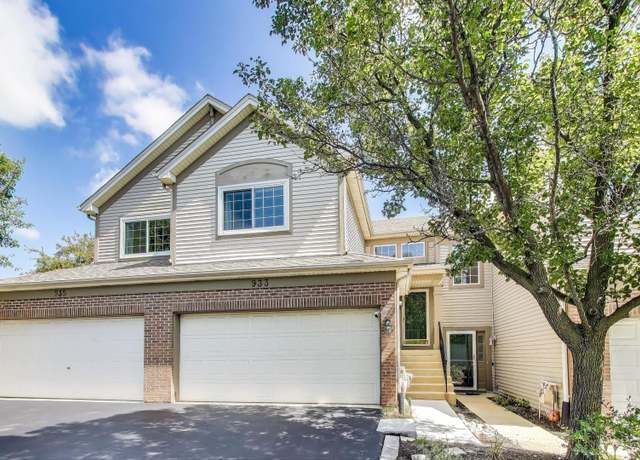 Property at 933 Parkhill Cir, Aurora, IL 60502, 3 beds, 2 baths