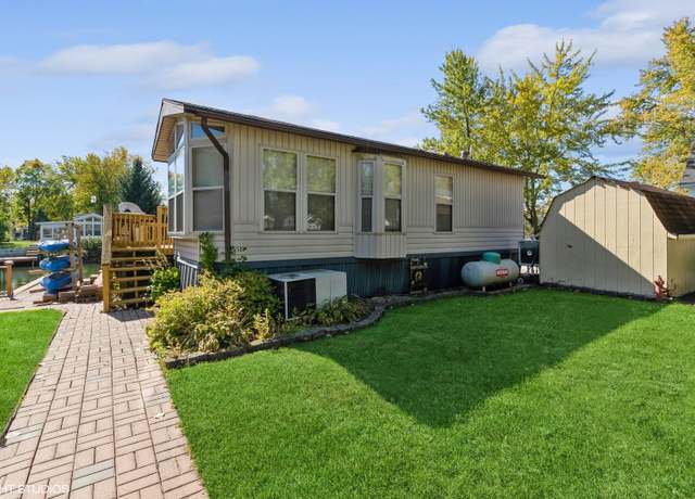 Property at 185 Eon Ln, Wilmington, IL 60481, 2 beds, 1 bath