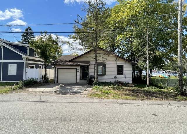 Property at 709 Lake Shore Dr, Wauconda, IL 60084, 3 beds, 2 baths