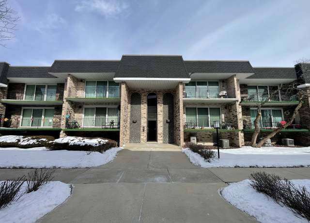 Property at 9140 S Pulaski Rd Unit 2W, Oak Lawn, IL 60453, 2 beds, 2 baths