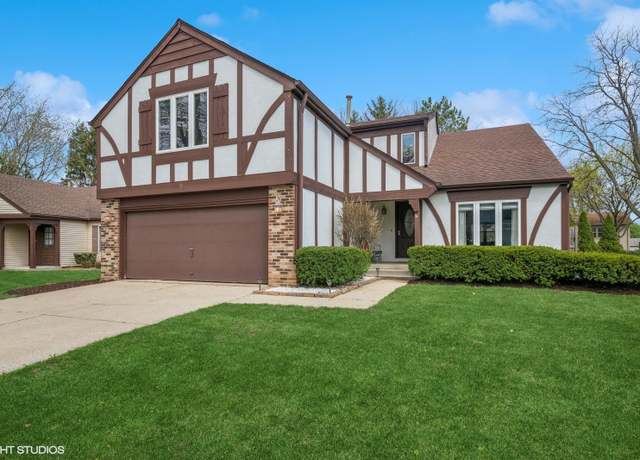 Property at 9 Manchester Ln, Vernon Hills, IL 60061, 4 beds, 2.5 baths