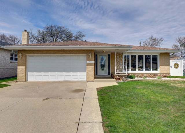 Property at 10838 Nelson Ave, Westchester, IL 60154, 4 beds, 3.5 baths
