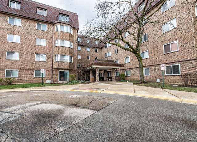 Property at 300 S Roselle Rd #221, Schaumburg, IL 60193, 2 beds, 1.5 baths