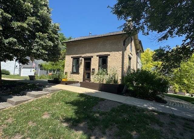 Property at 606 Cedar St, St. Charles, IL 60174, 3 beds, 2 baths