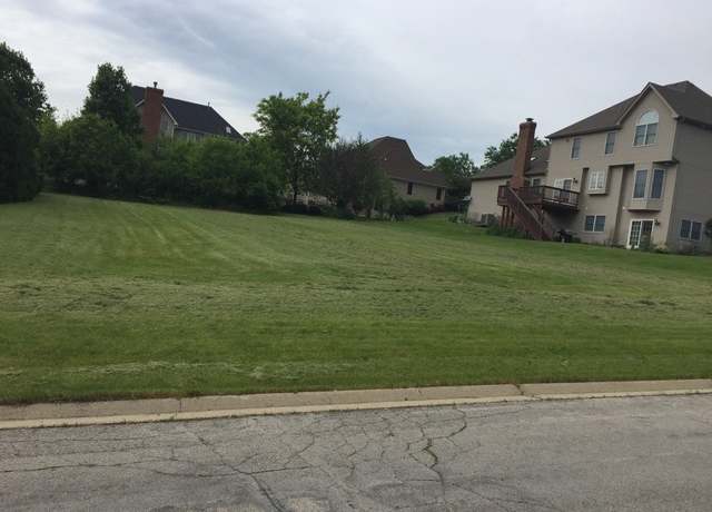 Property at 947 Lakeridge Ct, Sugar Grove, IL 60554