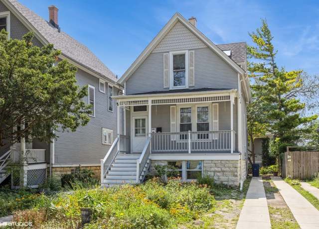 Property at 1125 Paulina St, Oak Park, IL 60302, 3 beds, 3 baths