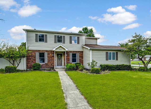 Property at 701 Deerwood Dr, Shorewood, IL 60404, 4 beds, 2.5 baths