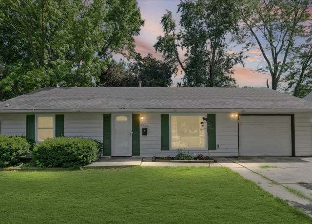 Property at 2009 E Michigan Ave, Urbana, IL 61802, 3 beds, 1 bath