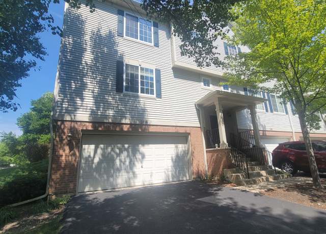 Property at 288 Evergreen Cir, Gilberts, IL 60136, 3 beds, 2.5 baths