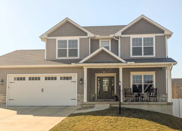 Property at 1617 Oliger Dr, Mahomet, IL 61853, 5 beds, 3.5 baths
